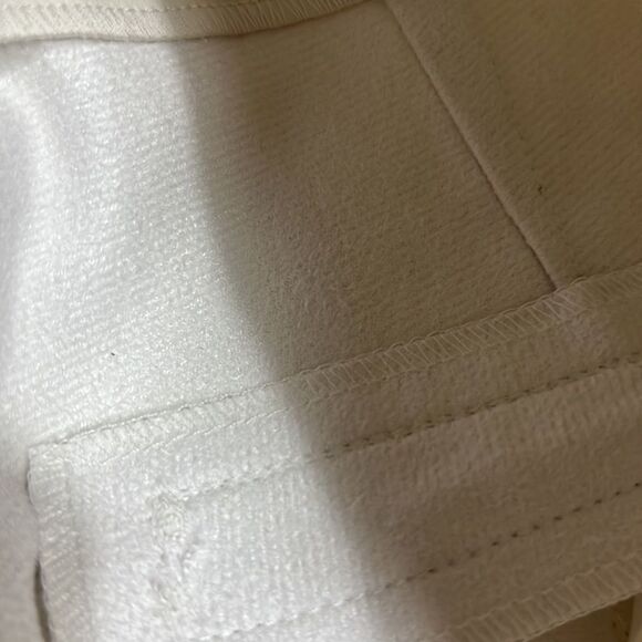 Paige’s Blanka Ecru pleather shorts size 10 NWT flawed - Picture 12 of 15